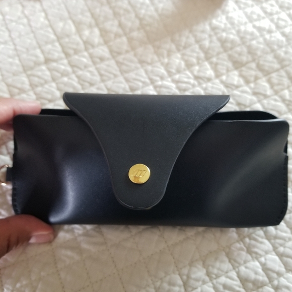 Le Specs | Hyperbole Satin Gold - Picture 12 of 15